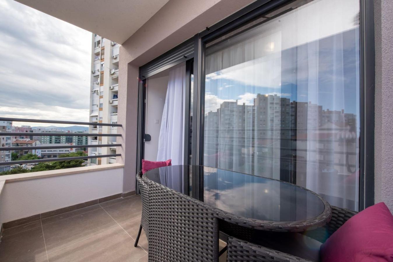 Apartment S'akvarel 6 - New & Modern Split
